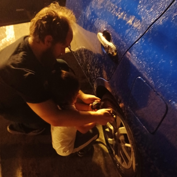 Meet your Posher!!! - Picture 3 of 3